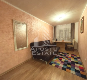 Apartament 3 camere, centrala proprie, etaj intermediar, zona Lipovei