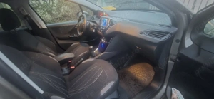Peugeot 208 - 2012 - imagine 3