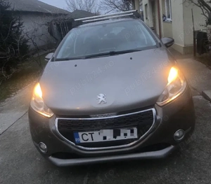 Peugeot 208 - 2012 - imagine 10