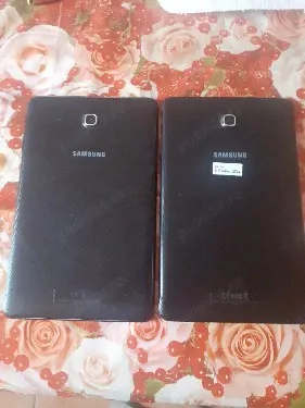 vand 2 teablete samsung E ecran mare de 10. - imagine 4