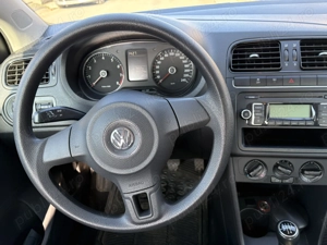 VW Polo 1.2 benzină 60CP, 11 2010, 86.500 km reali, AC   istoric transparent - imagine 7