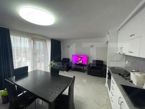 Apartament 3 camere, 89 mp, zona Piata Centrala  - imagine 2