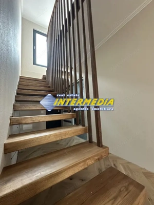 Casa Noua P+1 550 mp teren 3 bai 4 dormitoare Garaj Finisata intern mobila buc  - imagine 18