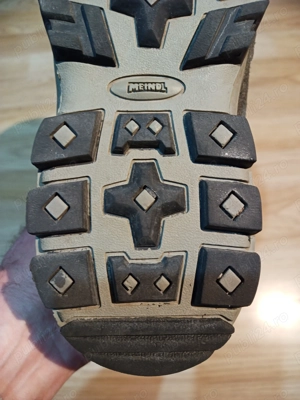 nr 35 Meindl bocanci de munte  - imagine 3