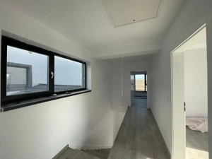 Duplex 3 camere separat prin baie Mosnita Noua - imagine 7