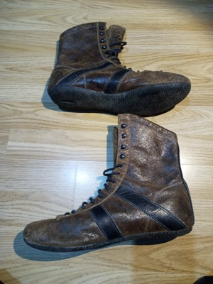 nr 41 bocanci Ambergray