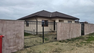 Proprietar vănd casă nouă în Nojorid 