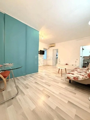 Garsonieră Vitan Mall, et. 9, an 2001, 53 mp, renovata