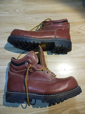 nr 40 bocanci de lucru solizi - imagine 2