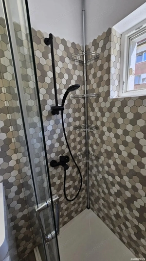 Apartament cu 3 camere et 2 cu posibilitate de centrala  zona Soarelui - imagine 2