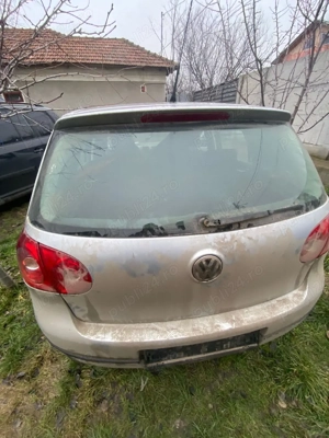 golf 5 pentru piese 