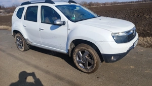 Dacia Duster 1.6 16v - imagine 4