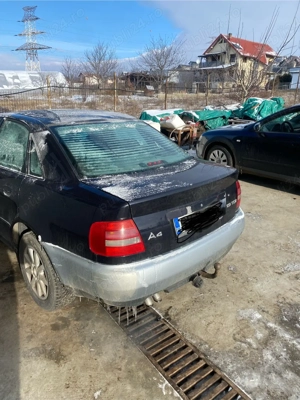 Dezmembrez Audi a4 2001  - imagine 2