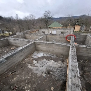 Echipa serioasa de constructori! - imagine 4