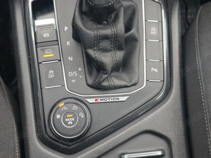 Volkswagen Tiguan 2.0 TDI DPF DSG 4Mot Highline - imagine 12