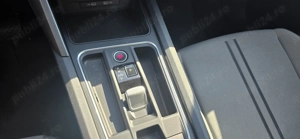 Seat Leon 2.0 TDI DSG7 Style - imagine 10