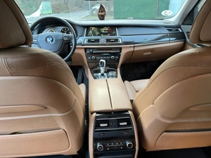 BMW seria 7 730 long  - imagine 6
