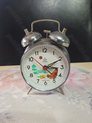 Ceas mecanic desteptator Diamond Shanghai China closca cu puii