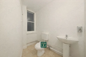 Spațiu comercial de închiriat   Vad excelent în Piața Catedralei, Arad - imagine 3