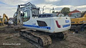 Excavator pe șenile Liebherr R 924 - imagine 3