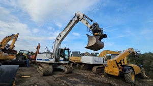Excavator pe șenile Liebherr R 924 - imagine 12