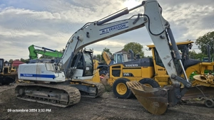 Excavator pe șenile Liebherr R 924 - imagine 18