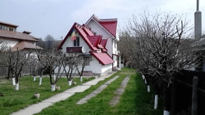 casa si teren de vanzare - imagine 2