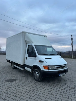 Cub Iveco cu lift  - imagine 4