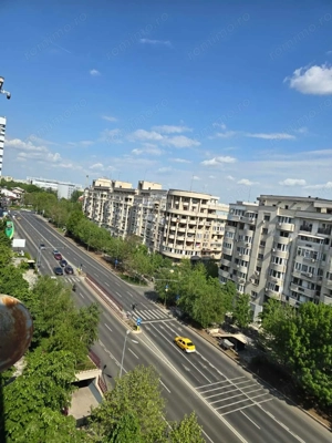 Vand ap 2 camere zona restaurante bd. Decebal vedere pe bulevard - imagine 8