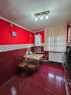 Apartament cu 3 camere,2 bai,semidecomadat,centrala proprie, Girocului - imagine 3