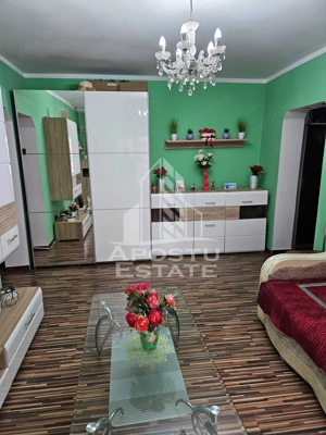 Apartament cu 3 camere,2 bai,semidecomadat,centrala proprie, Girocului