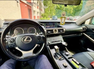 Lexus 300h 2016 - imagine 2