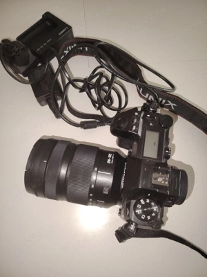 Vand Panasonic Lumix S1R si obiectiv 24 105