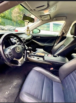 Lexus 300h 2016 - imagine 5