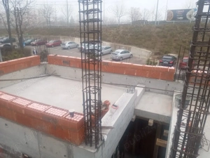 Construcții case și garduri etc. 