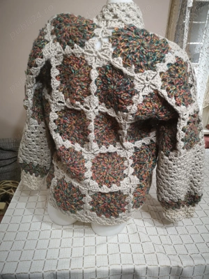 Cardigan crosetat manual, corespunde cu marime M - imagine 2