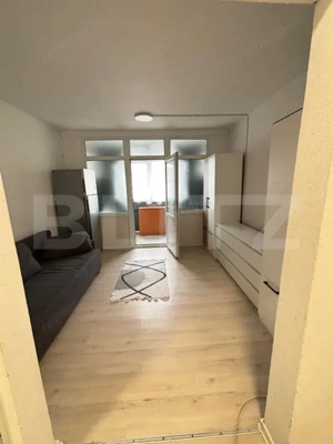 Cameră de cămin cu baie și bucătărie proprie  - imagine 3