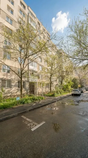 Decomandat* bloc 1980*etaj 3/8* 7 minute metrou* Str. Azurului - imagine 12