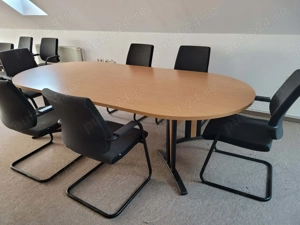 Masă de conferință cu 10 scaune