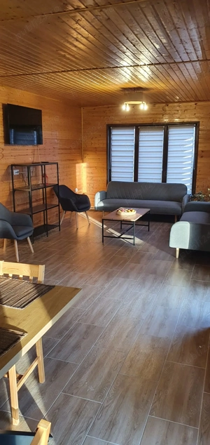 Cabana de lemn de închiriat! - imagine 5