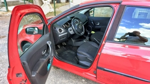 Renault Clio III 1.2 16 V 75 CP   2007   benzină, 5 uși, roșu - imagine 4