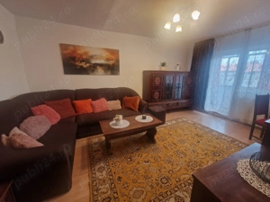 Apartament 3 camere 2 bai cu centrala in Soarelui 
