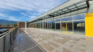 Spațiu comercial de închiriat – 1.200 mp + terasă 350 mp – Cisnădie