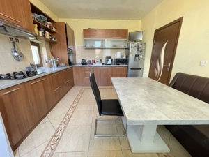 Casa spațioasă  P+1E,526 mp teren-strada liniștită.