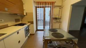 Apartament doua camere,etaj 1,un loc de parcare