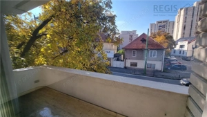 Vila - Bloc modern de 11 camere zona Centrul Civic , Onix - imagine 13