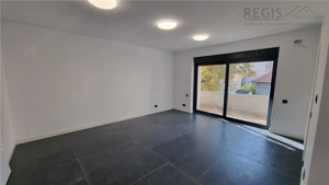 Vila - Bloc modern de 11 camere zona Centrul Civic , Onix - imagine 6