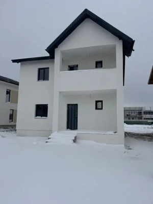 Vanzare Casa-Vila/Dormitor la parter/Cartierul Independentei id nr 49