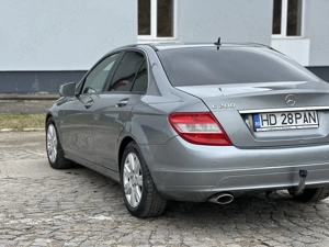 Mercedes-Benz C 200 CDI*2.2 D*navigatie*piele*af.2011*contract+fiscal - imagine 4