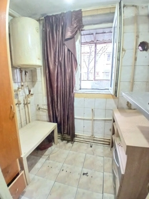   Piata rahova  1 din 4 